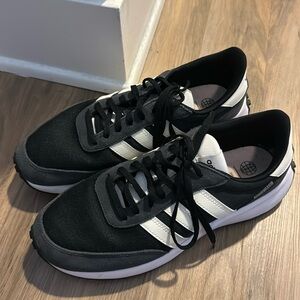 Adidas Sneaker